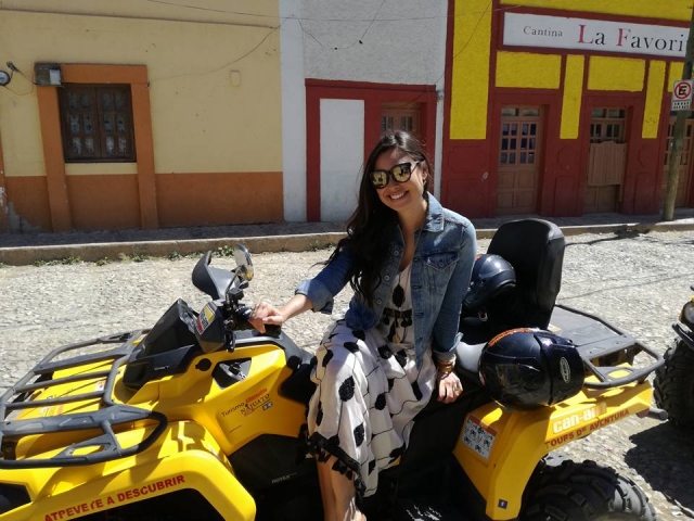 Recorrido por el pueblo en quad