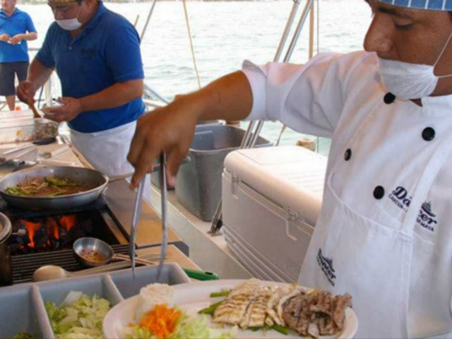 El buffet en el barco