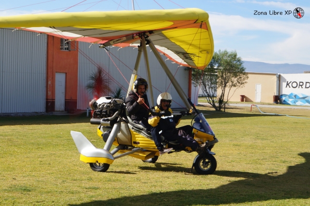 Vuela en ultraligero con el monitor