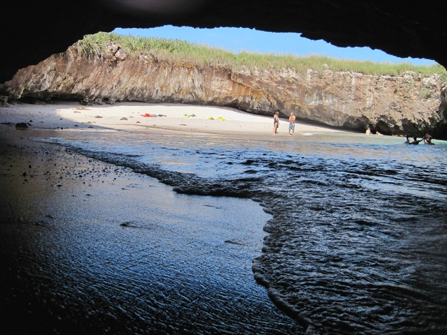 Conoce la playa del amor