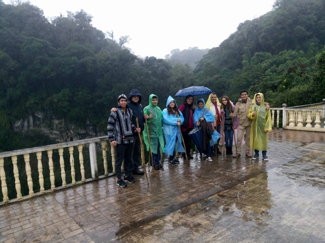senderismo bajo la lluvia