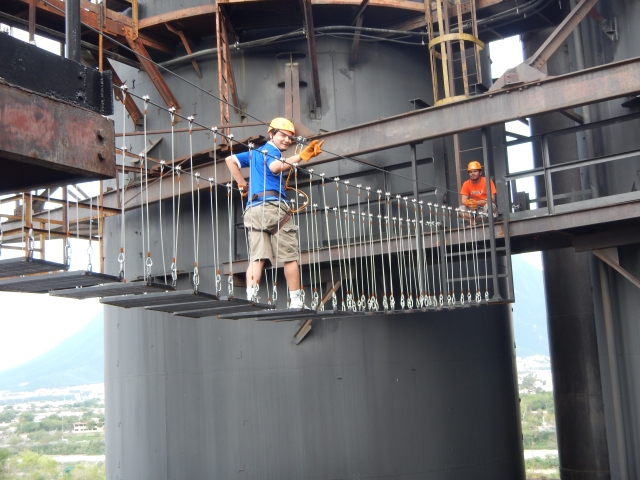 Aventura en puente colgante