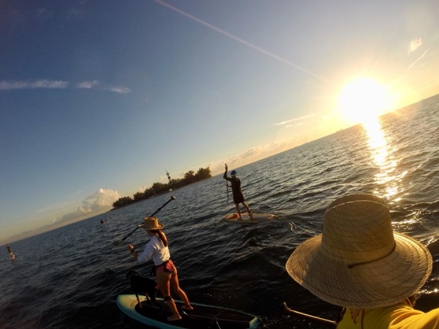 con la puesta de sol