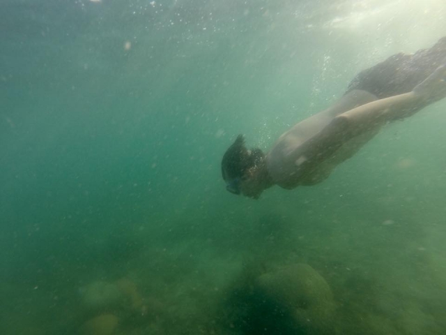 haciendo snorkel