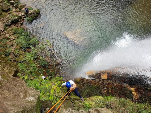 decsenciendo en rappel en puebla