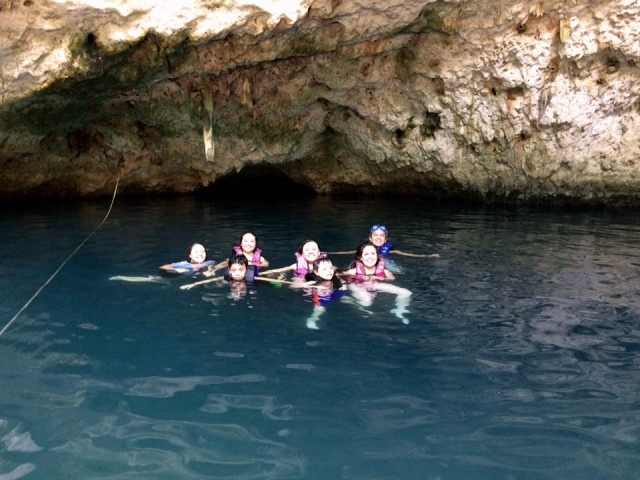 sumérgete en el cenote 