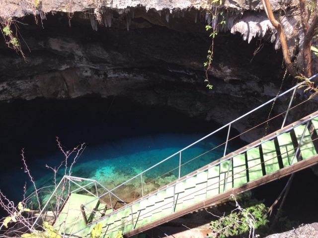 Entrada al cenote