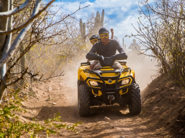 Pilotando en Cabo San Lucas