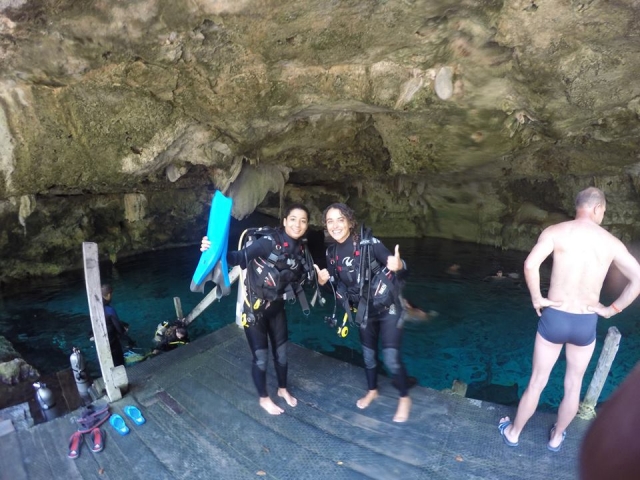 Realiza buceo