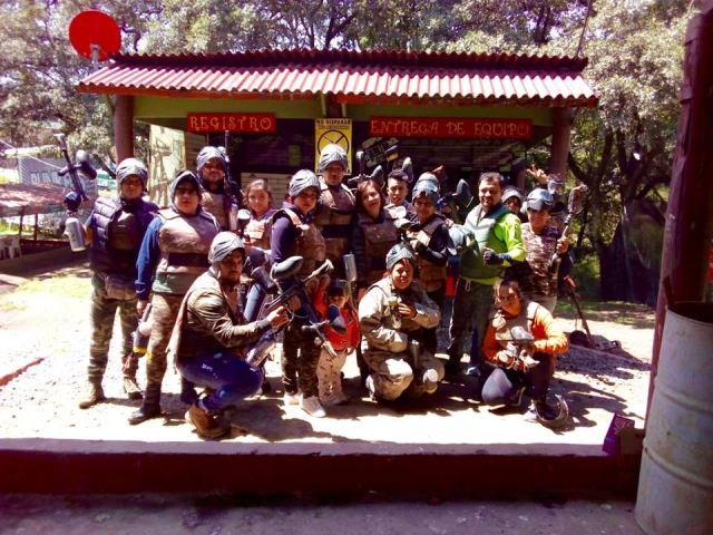 Vive la experiencia del paintball