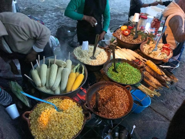 Comida en mercados de Bernal