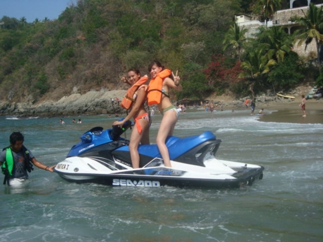 Recorre nuestra bahia a toda velocidad