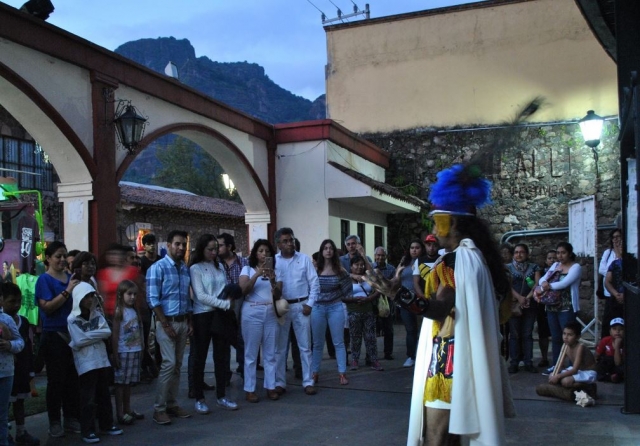 Visita guiada desde la Iglesia de la Santisima