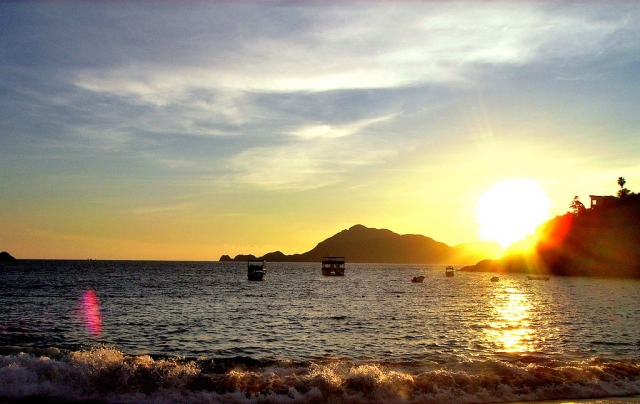 motos de agua en playa La Audiencia