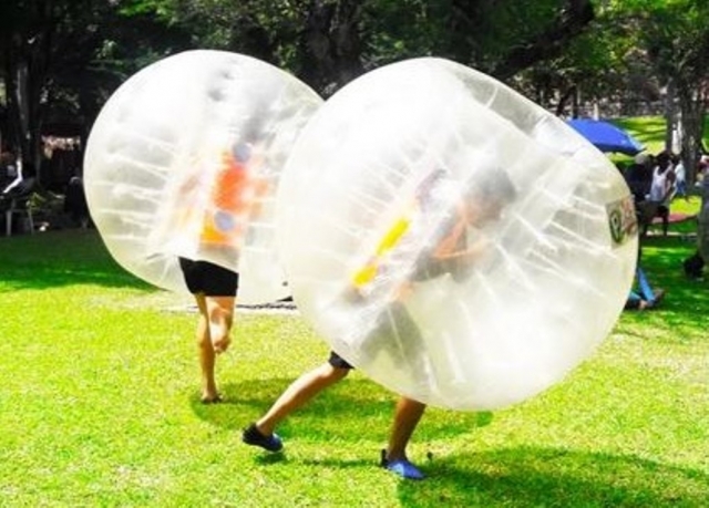 Disfruta de un día de zorbing