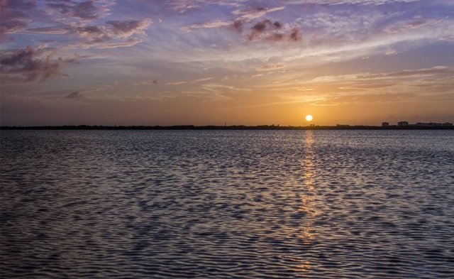 Maravillosa vista del atardecer en Nichupté