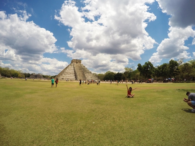 Disfrutando el templo Kukulkán