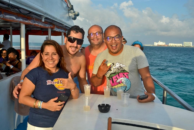 Paseo en barco en Cancún