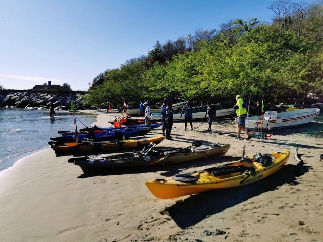 Remando en kayak