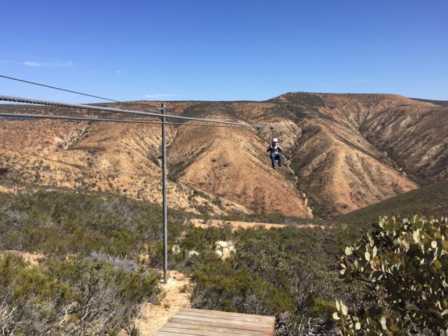 Disfruta increíbles paisajes mientras sobrevuelas el refugio