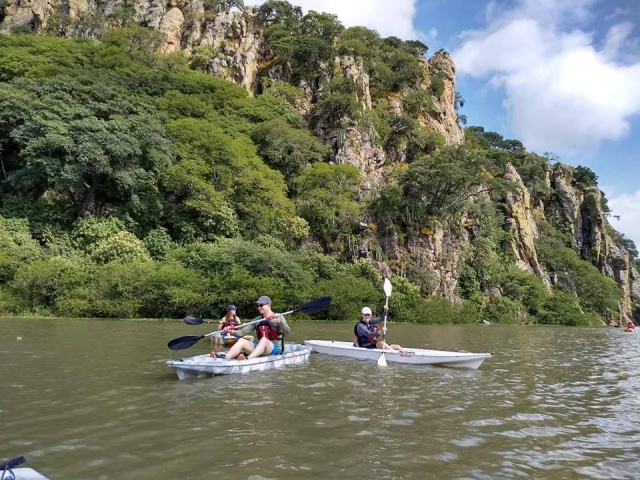 Gran experiencia navegando a bordo de un kayak