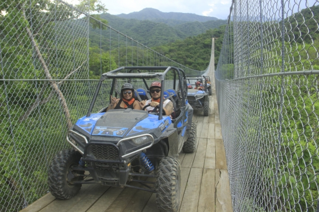 Razers en el puente