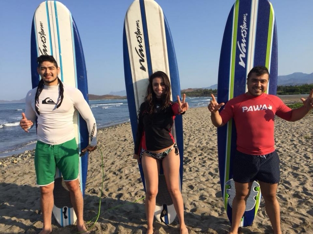 Escuela de surf para adultos