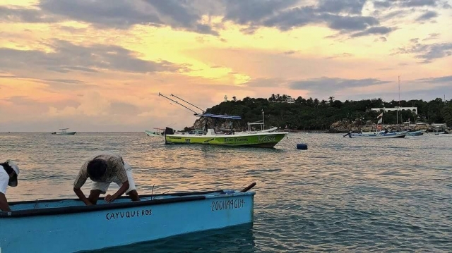 Pesca en Puerto Angelito