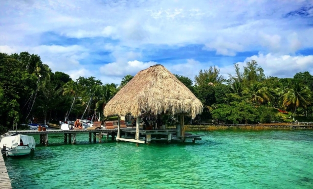 Instalaciones adecuadas para navegar en la laguna de Bacalar