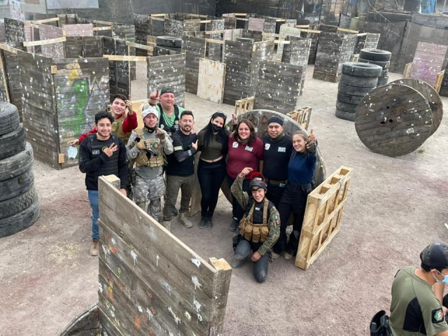 Contamos con diferentes obstáculos dentro del campo para más diversión