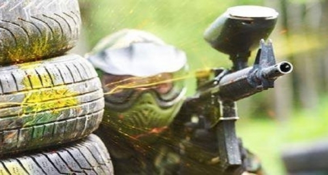 Disparos de pintura con Paintball