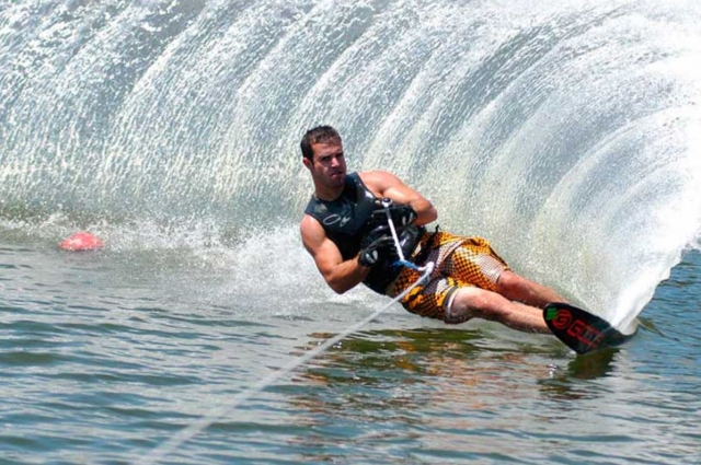 Esquí acuático en Ixtapa Zihuatanejo
