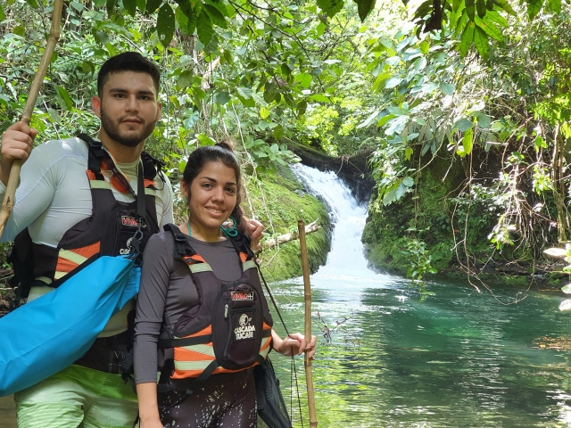 Senderismo en Cascada el Tucan
