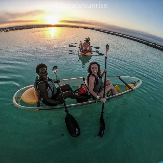 Remando en kayak