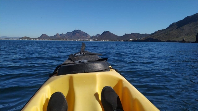 Actividades acuáticas en el océano