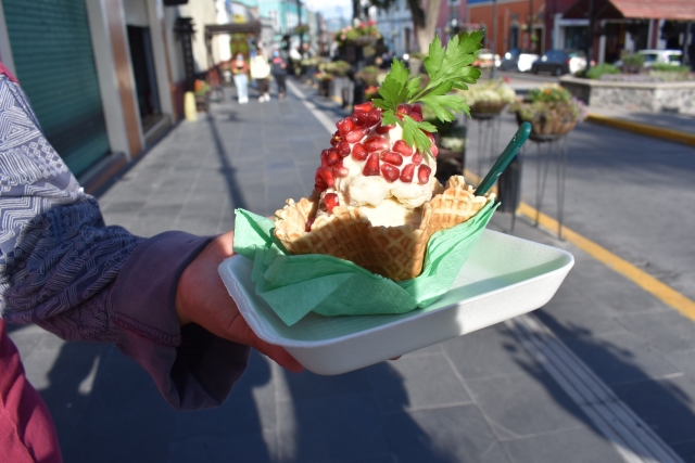 Helado de nogada