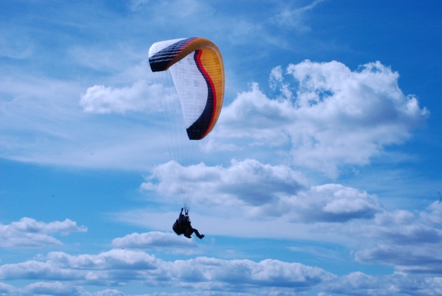 Visita guiada en parapente tandem