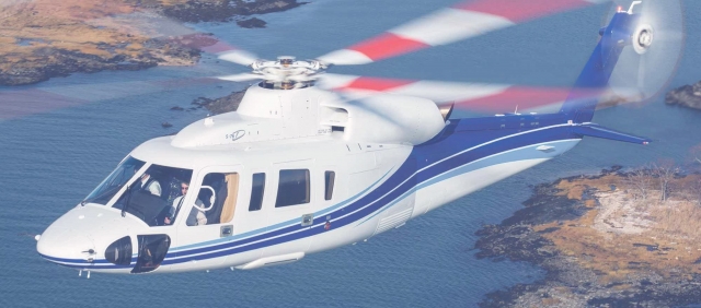 Helicóptero en pleno vuelo