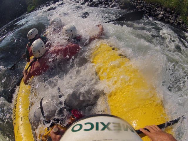 Descenso en el río Pescado