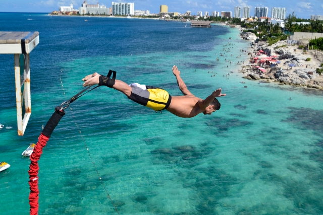 puenting-jumping-Cancun