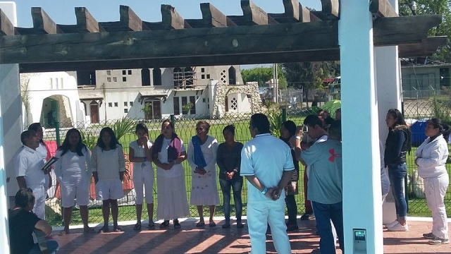 Dando instruccioneres