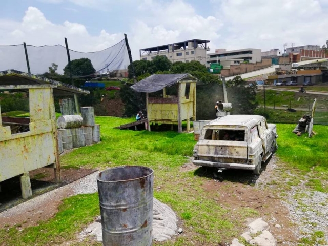 Campo de juego amplio para asegurar un rato de diversion