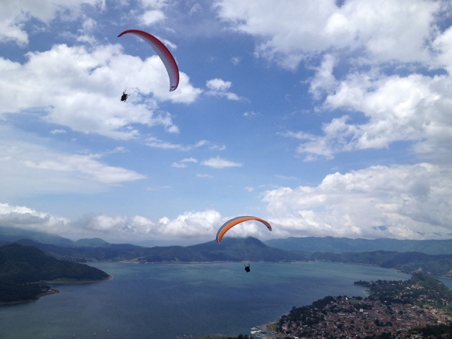 Volando sobre el lago