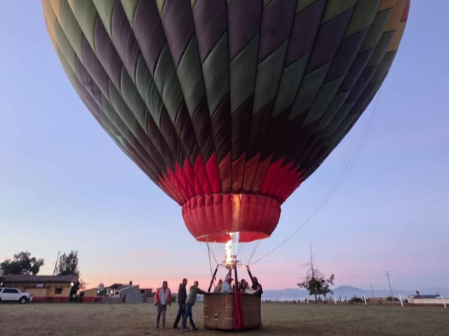 Globo aerostatico listo para volar