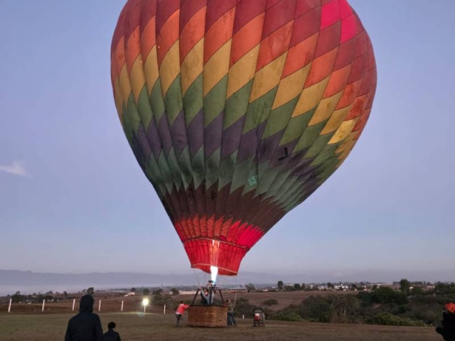 inflando el globo inflando el globo