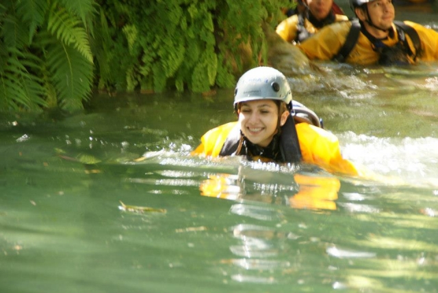 Nadando en el rio