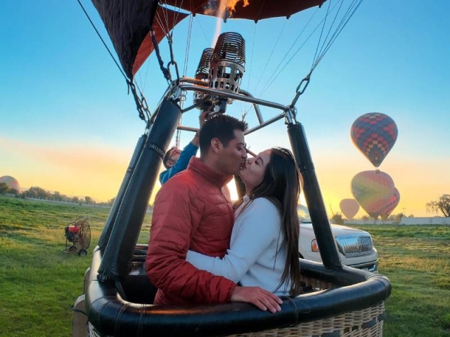 Enamorados en globo privado