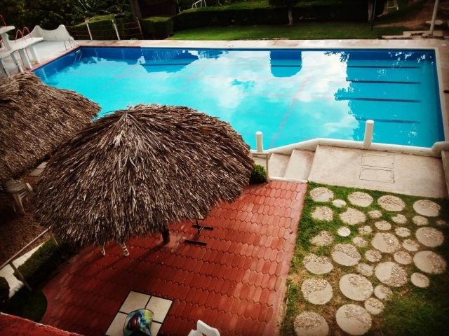 Vista hacia piscina