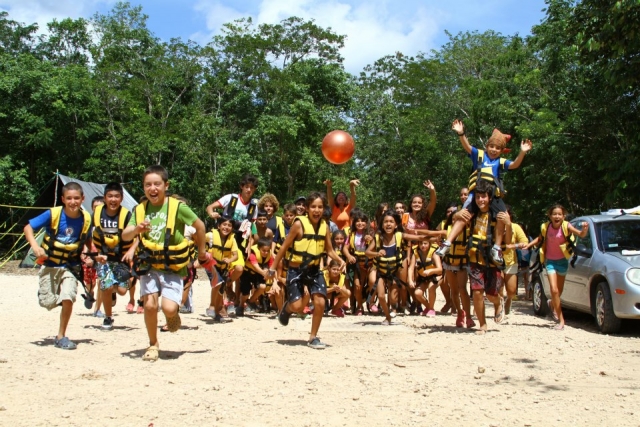 Con los chalecos al agua
