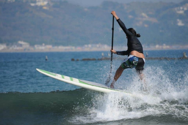 Paddte surfing